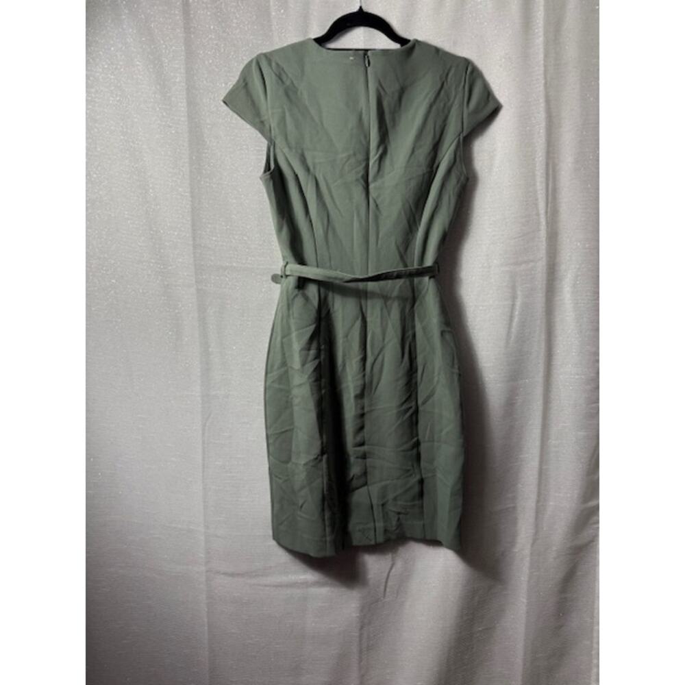 H & M SOFT GREEN DRESS WITH CAP SLEEVES AND BELT SIZE XSMALL - Picture 3 of 7
